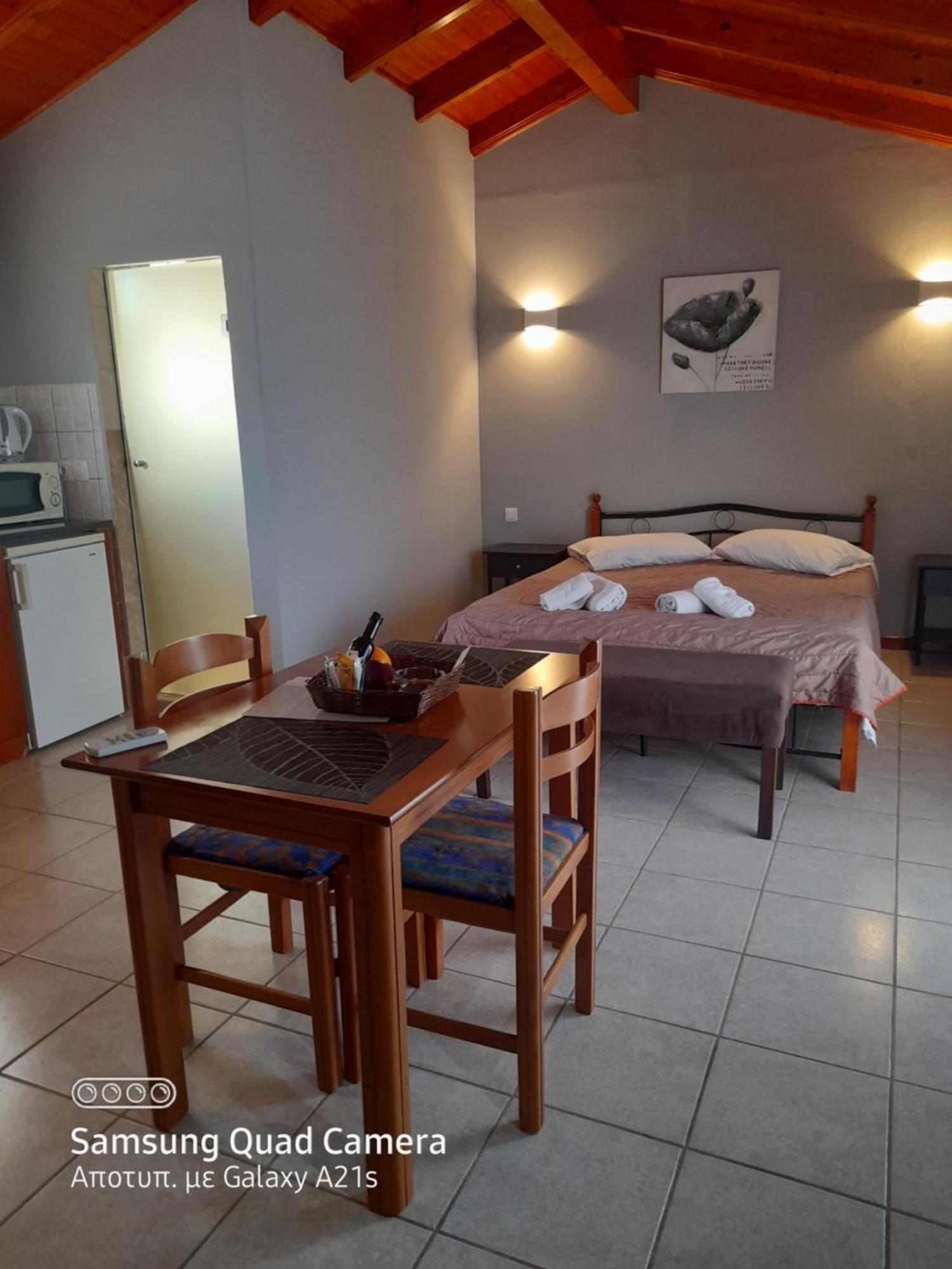 Stefanosplace Aparthotel Sea View Barbati Exterior foto